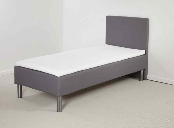 Lea Gold boksmadras 90 x 210 cm med gavl, ben og topmadras Koksgrå 5 cm viskoskum